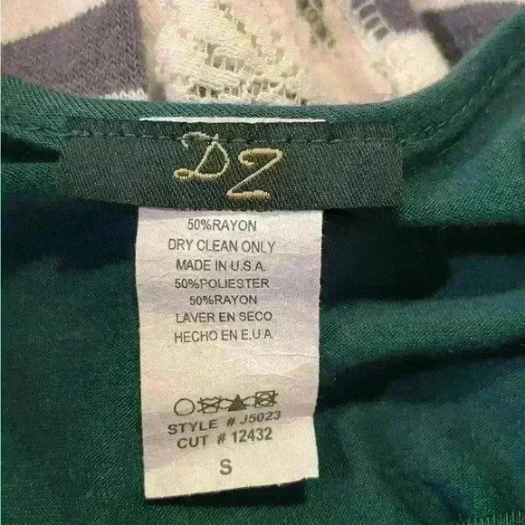 Women’s Green DZ Blouse - Picture 4 of 4